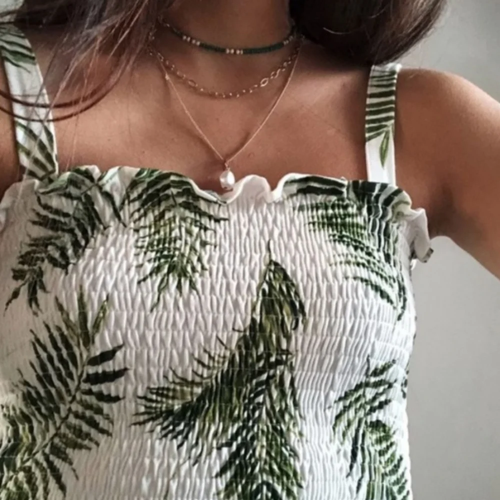 H&M Palm Print Smocked Top 💚 - Picture 13 of 13